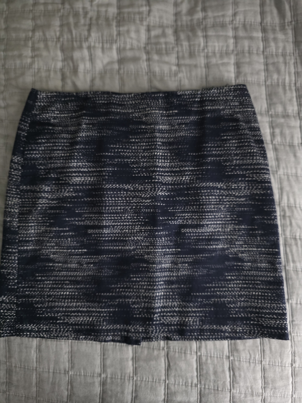 Jones New York Navy and White Textured Mini Skirt